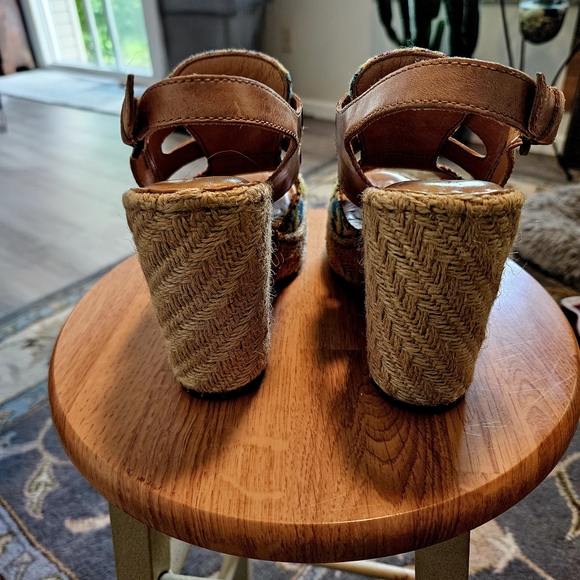 Born Multicolor Woven Wedges - Picture 7 of 8